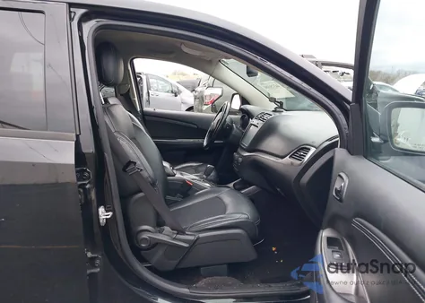 2017 Dodge Journey Crossroad Plus Awd z USA, uszkodzony, nr VIN 3C4PDDGG7HT512995